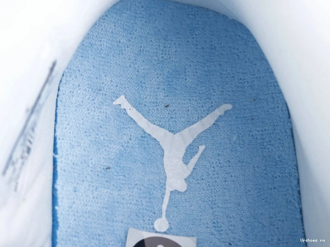 Retro Low Blue 11  528896-106 University Jordan 0104